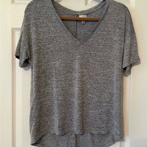 a new day Heather Gray V-Neck Short Sleeve Top